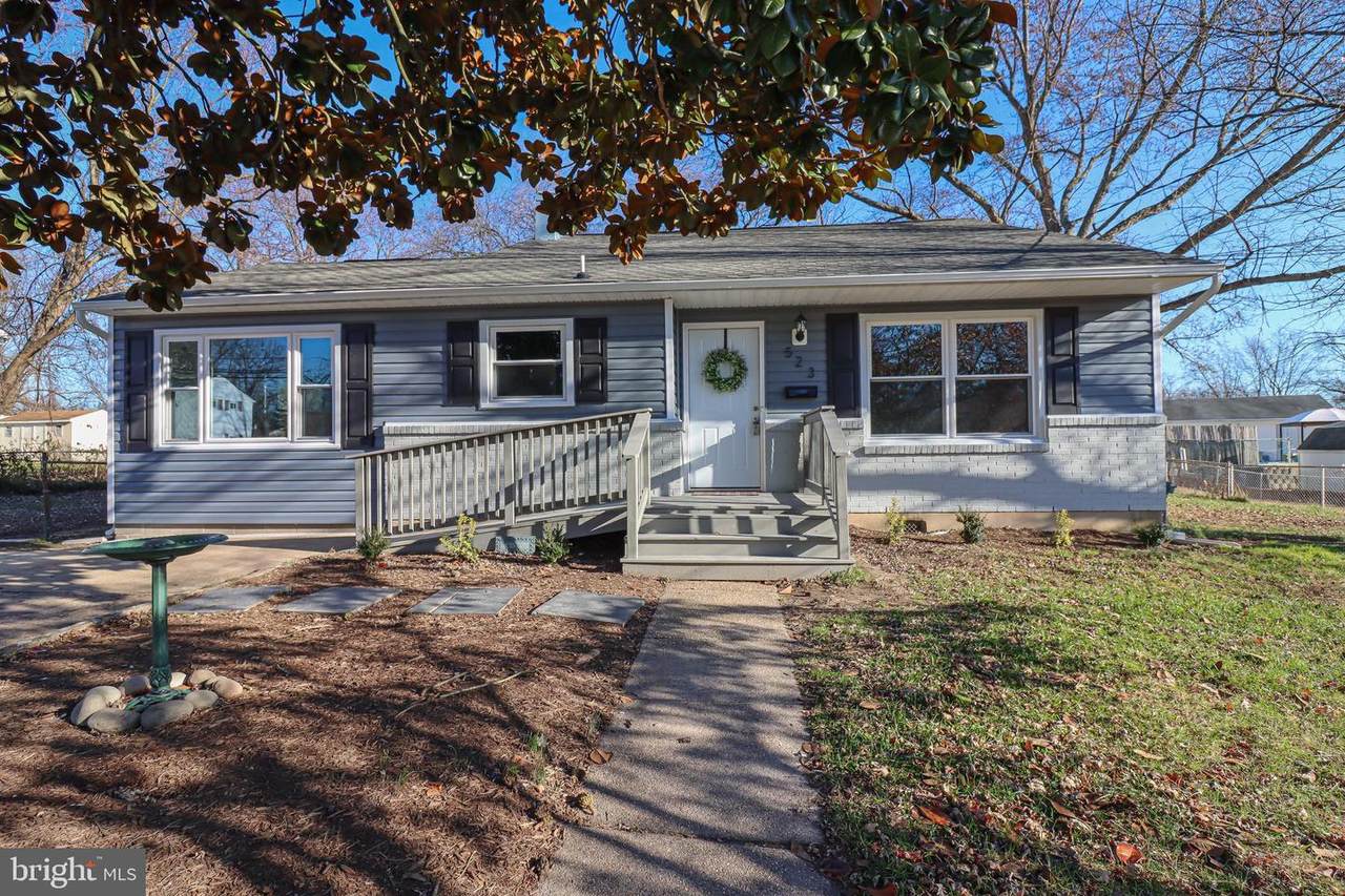 523 Monterey Avenue - Photo 1