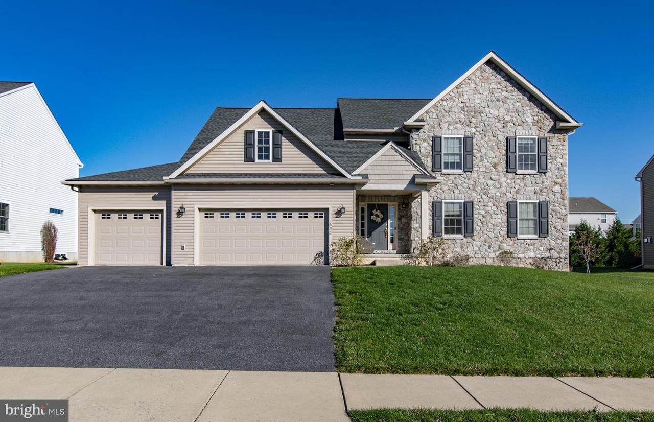 632 Frome Avenue - Photo 1