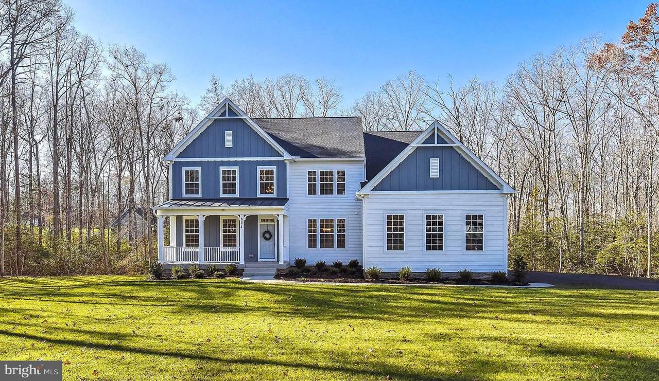 8024 Ashford Drive - Photo 1