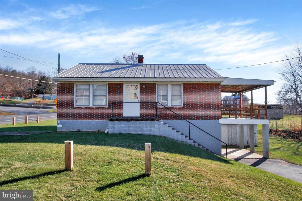 9350 Tomstown Road - Photo 1