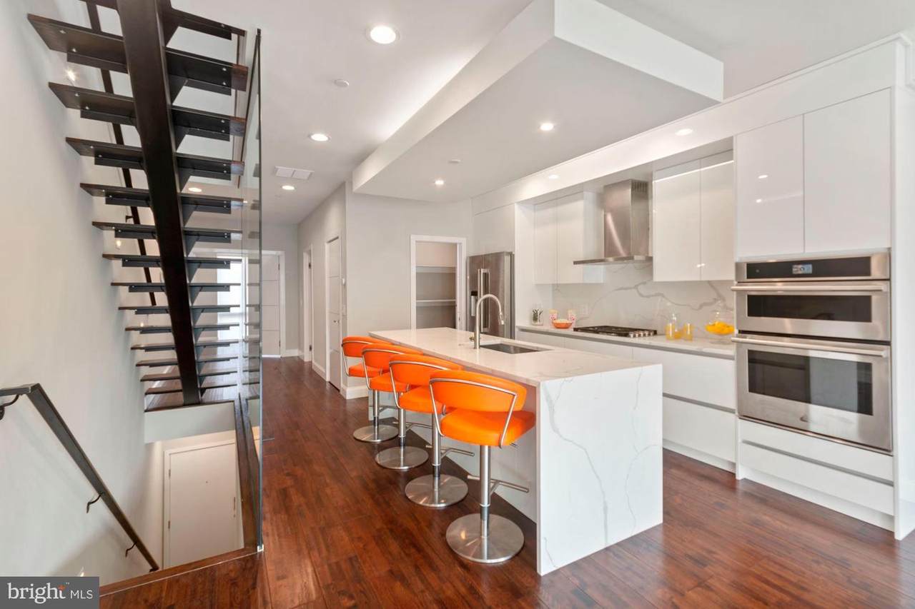 1514 Cambridge Street - Photo 1