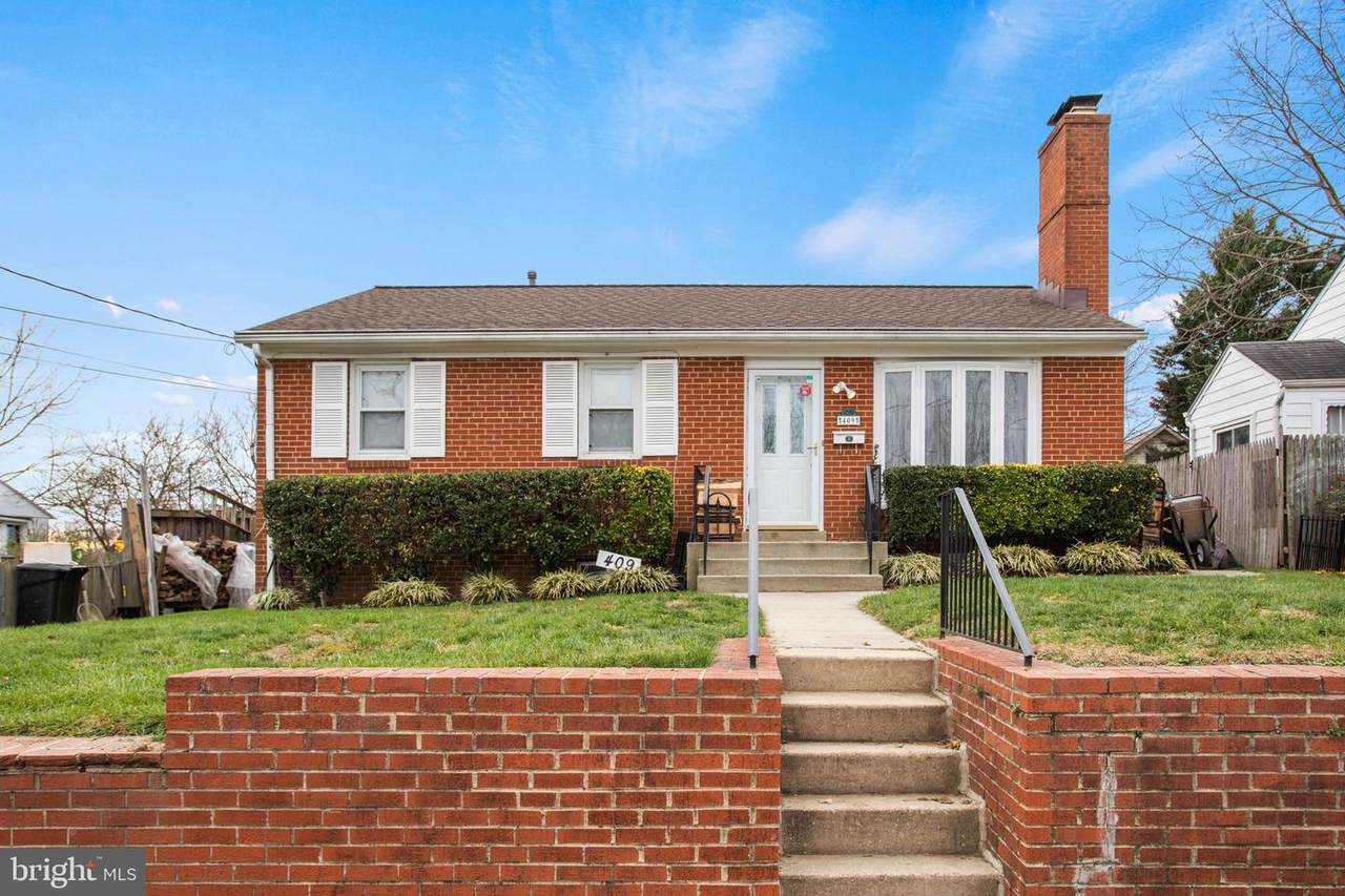 409 Mcarthur Drive - Photo 1
