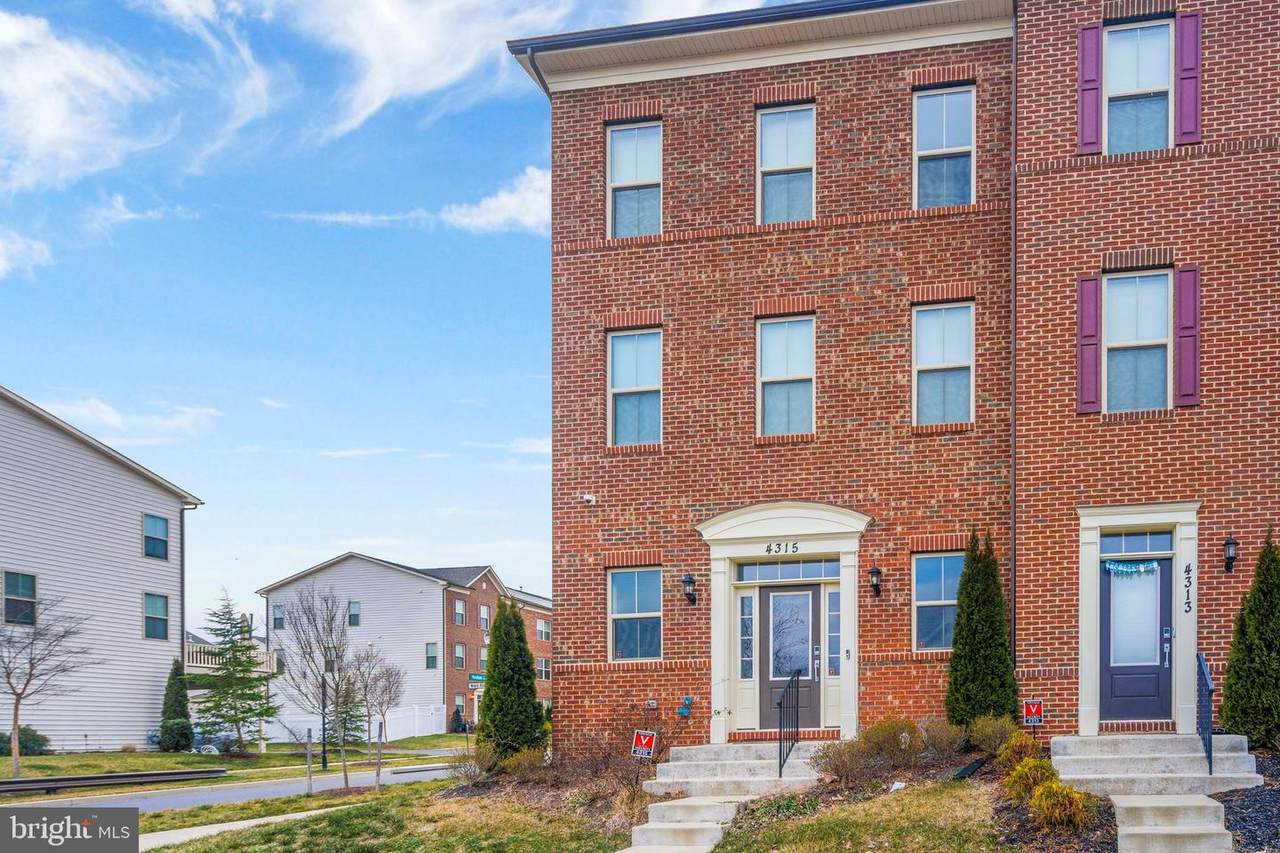 4315 Viridian Terrace - Photo 1
