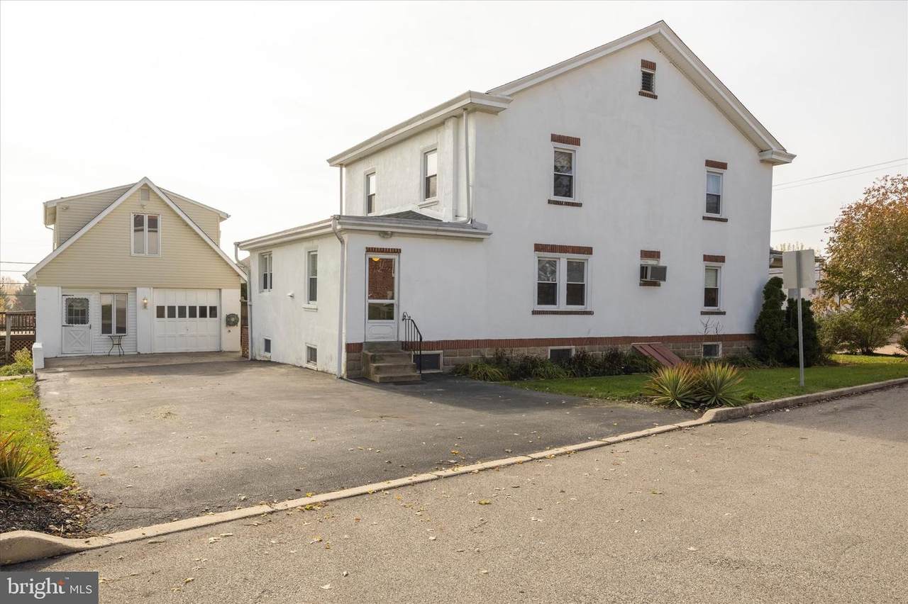 486 Fairfield Road - Photo 1