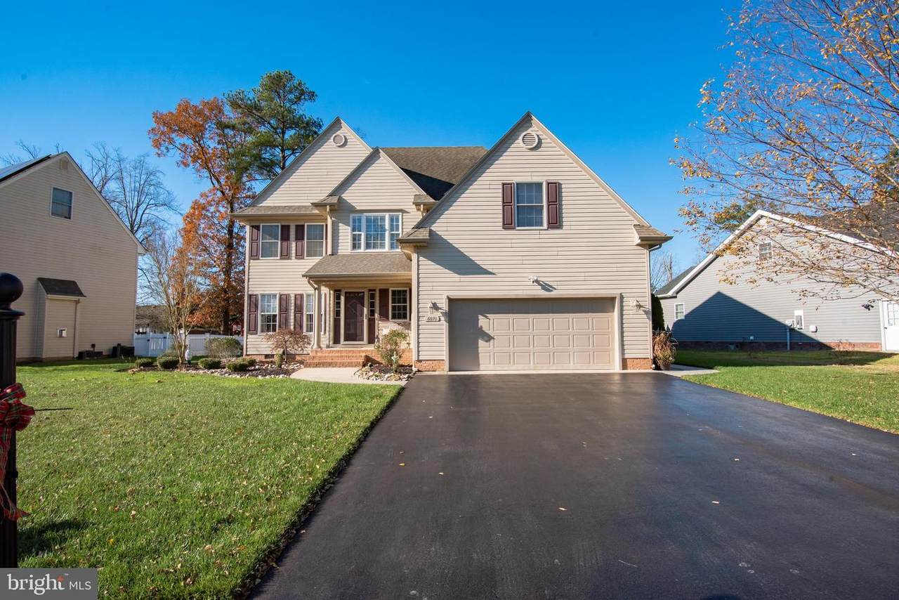 6070 Tarry Town Road - Photo 1