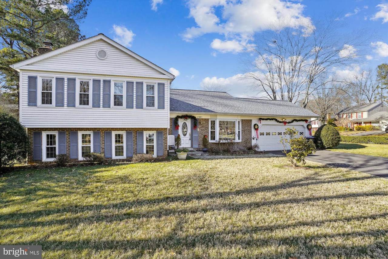 10843 Broadwater Drive - Photo 1