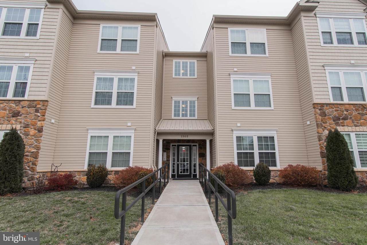 1505 Moore Street - Photo 1