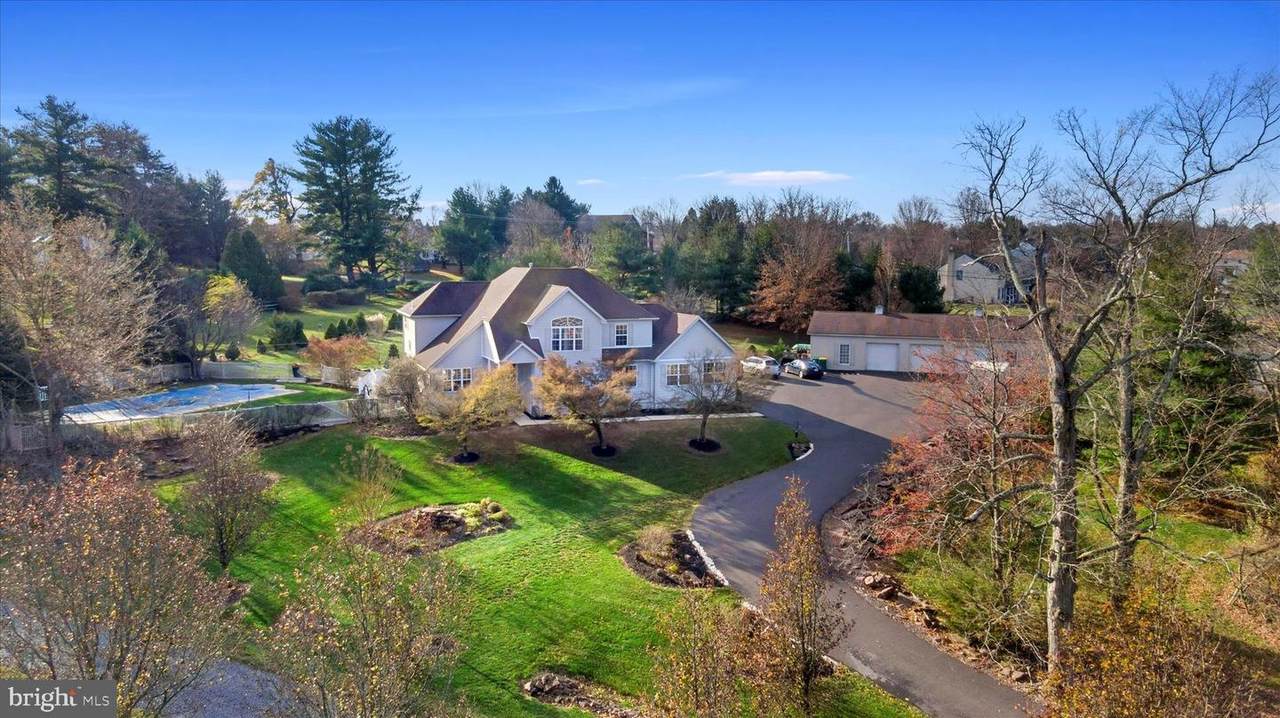 2237 Valley Road - Photo 1
