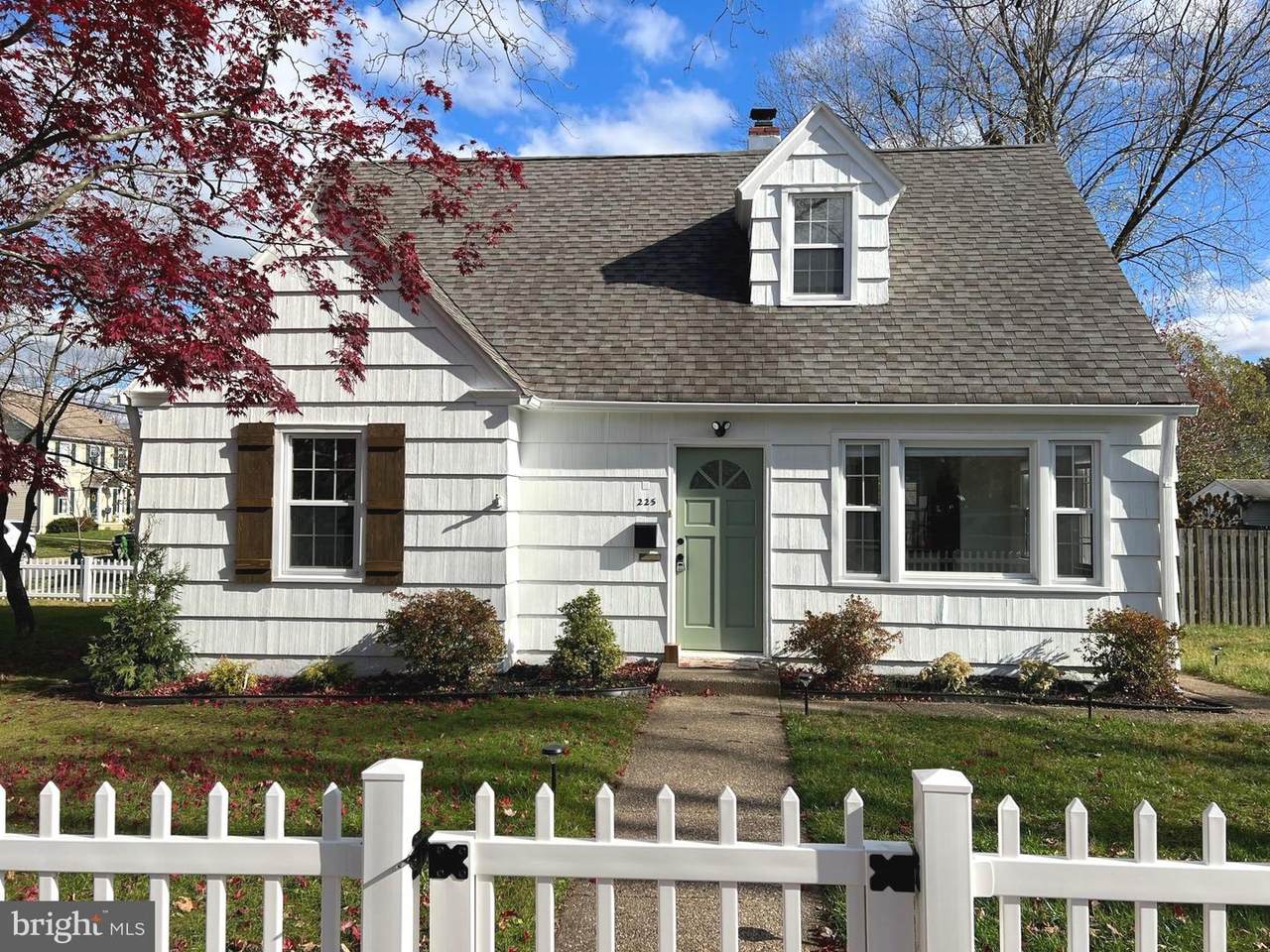 225 Spruce Street - Photo 1