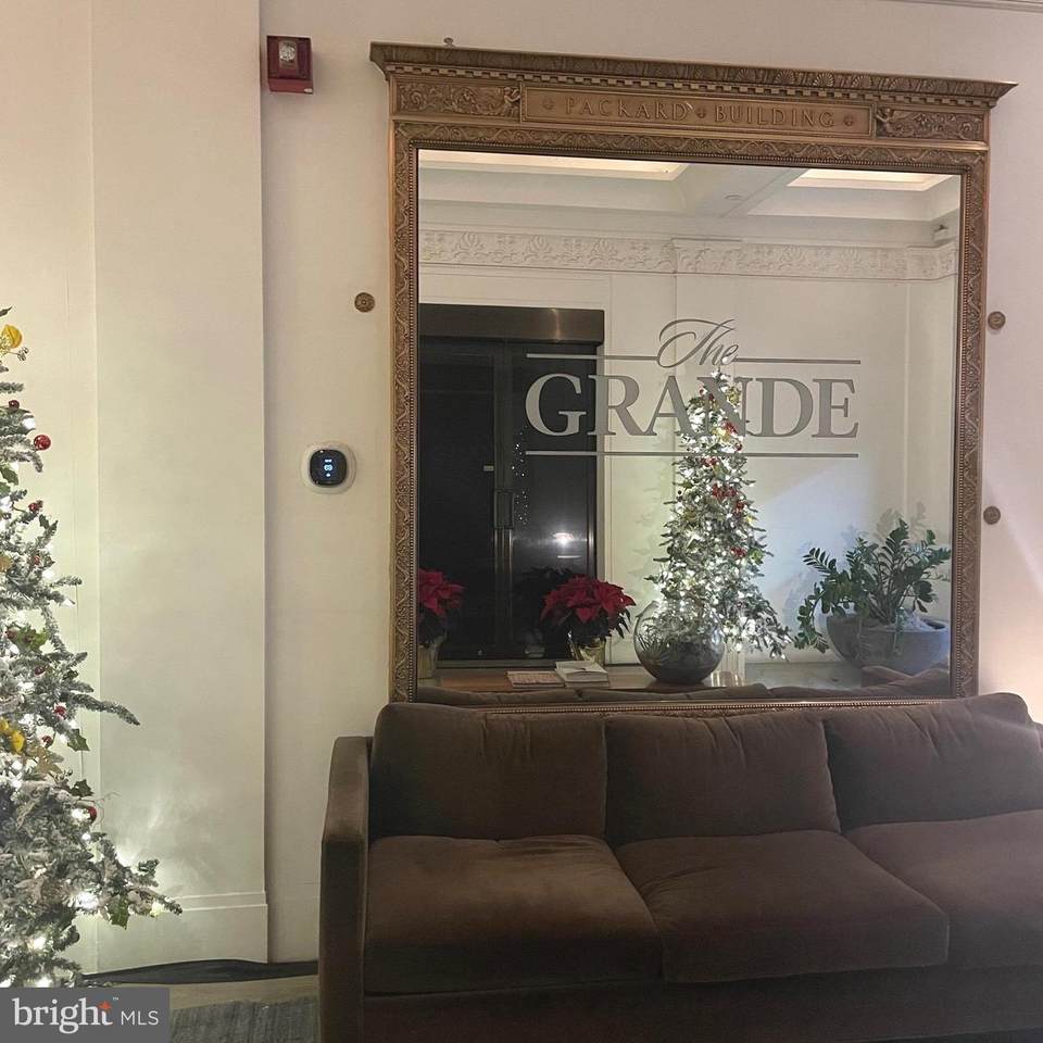 111 15TH Street - Photo 1