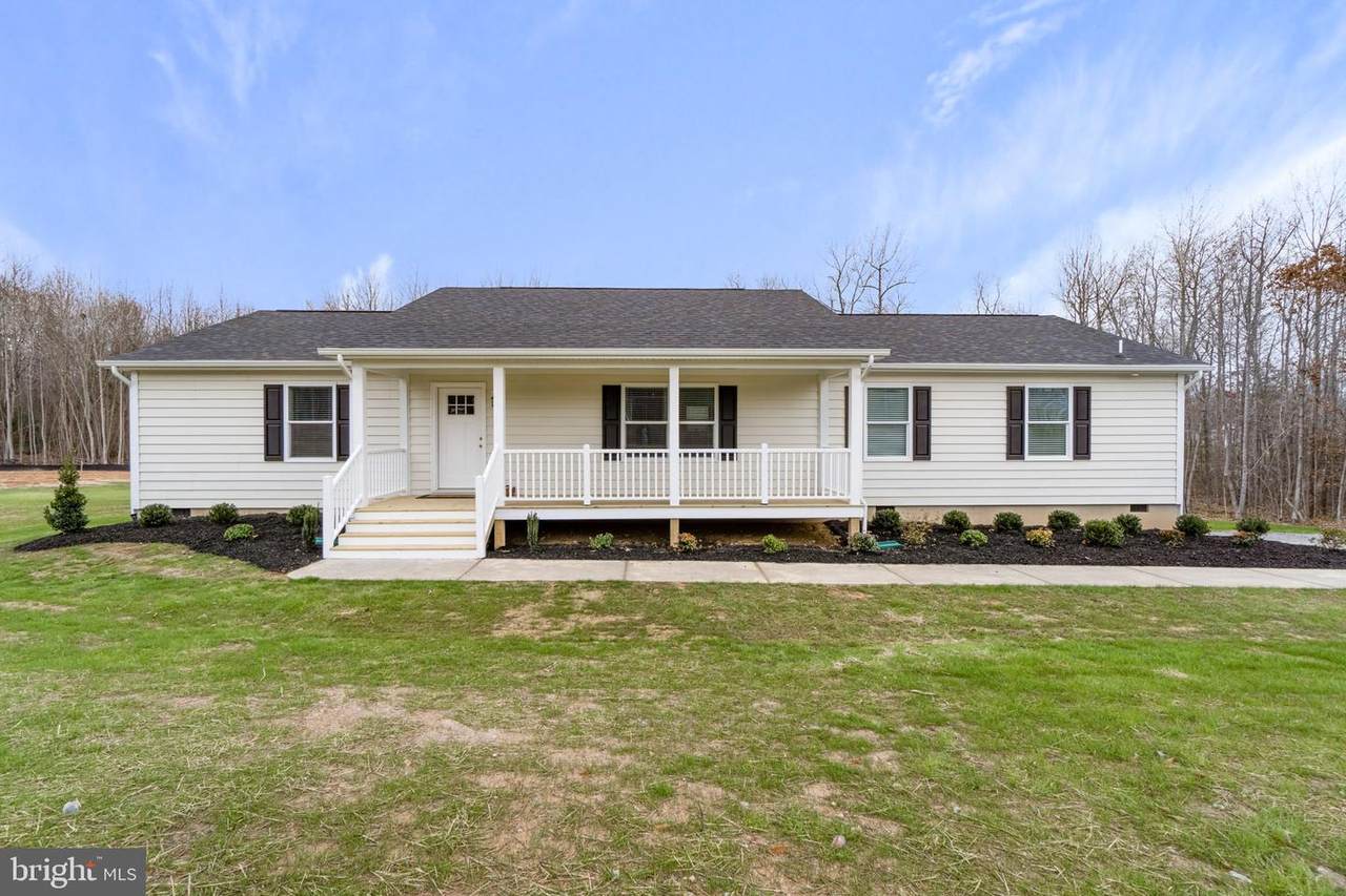 95 Hotchkiss Drive - Photo 1