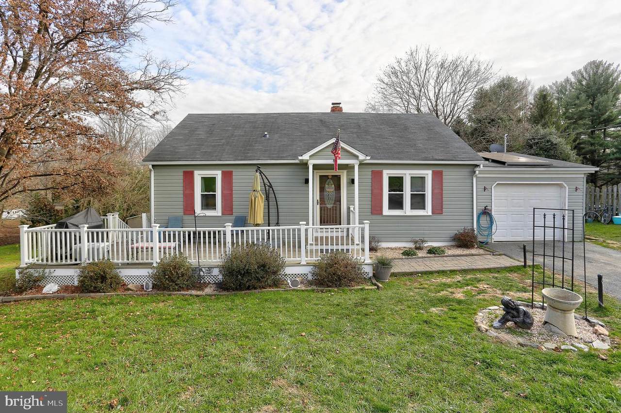 10811 Acme Avenue - Photo 1