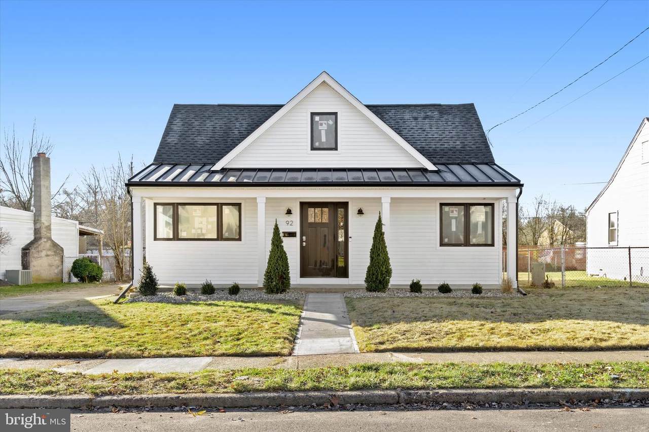 92 Pennwood Drive - Photo 1