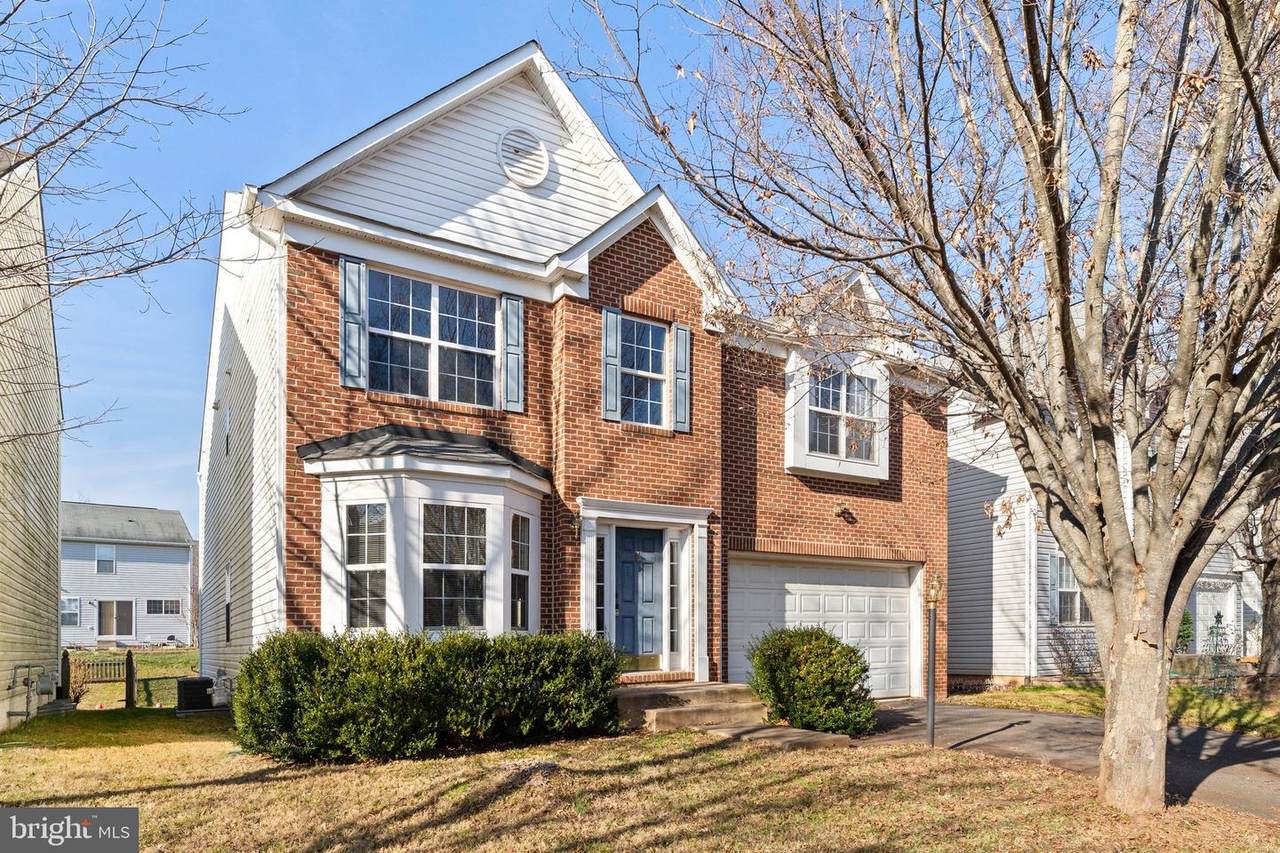 2198 Cottonwood Lane - Photo 1