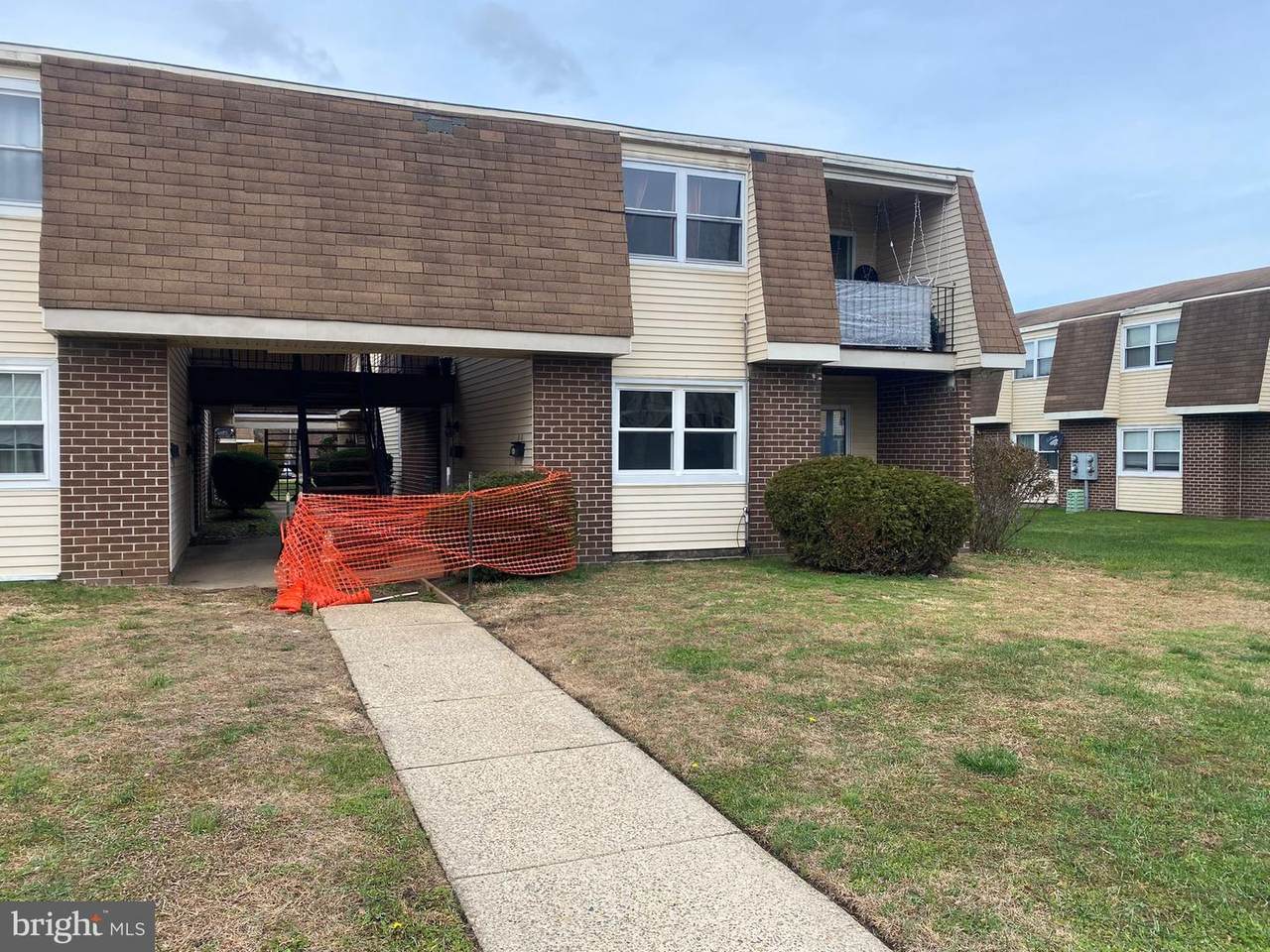 8-2 Florence Tollgate Place - Photo 1