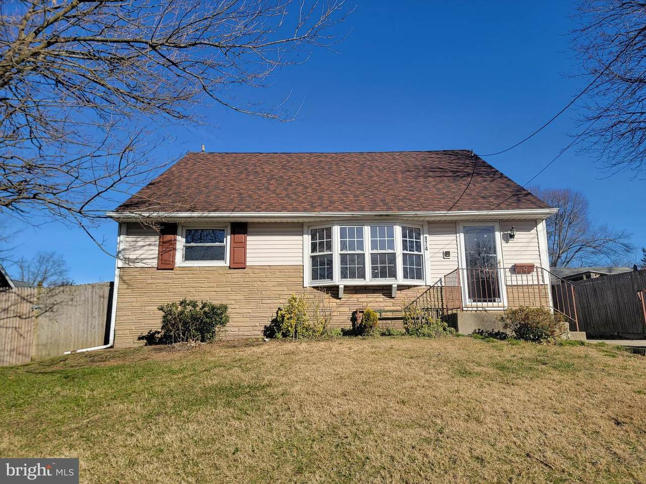 174 Devon Drive - Photo 1