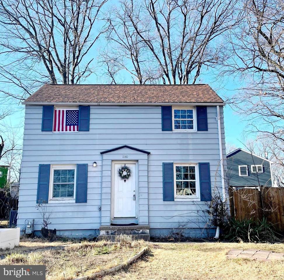 1040 Emerson Street - Photo 1