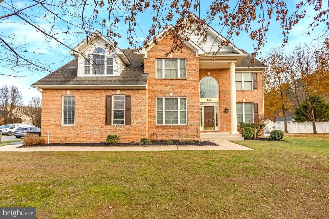 401 University Drive - Photo 1