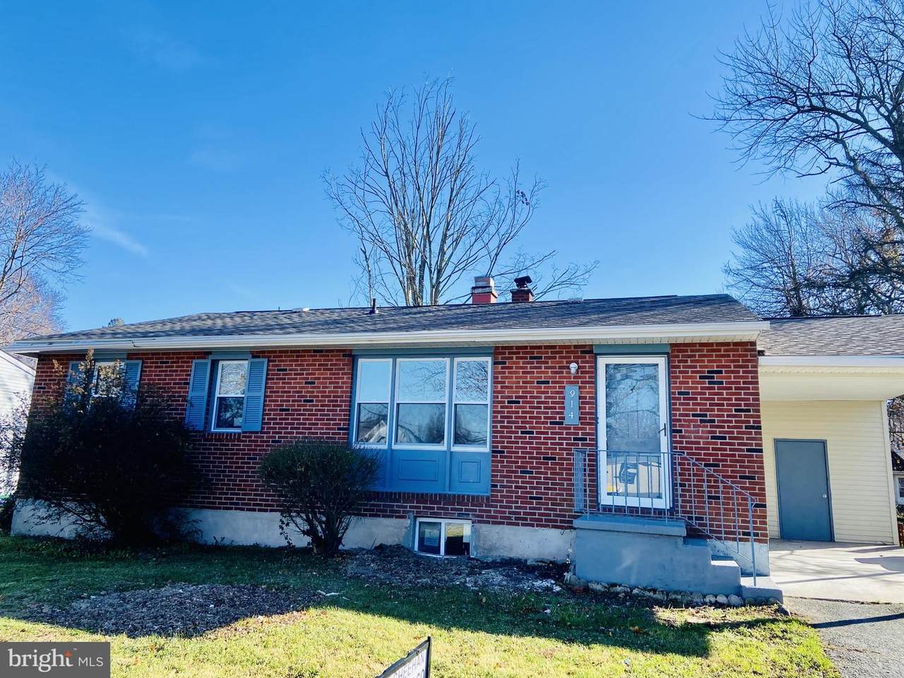 914 Boggs Drive - Photo 1