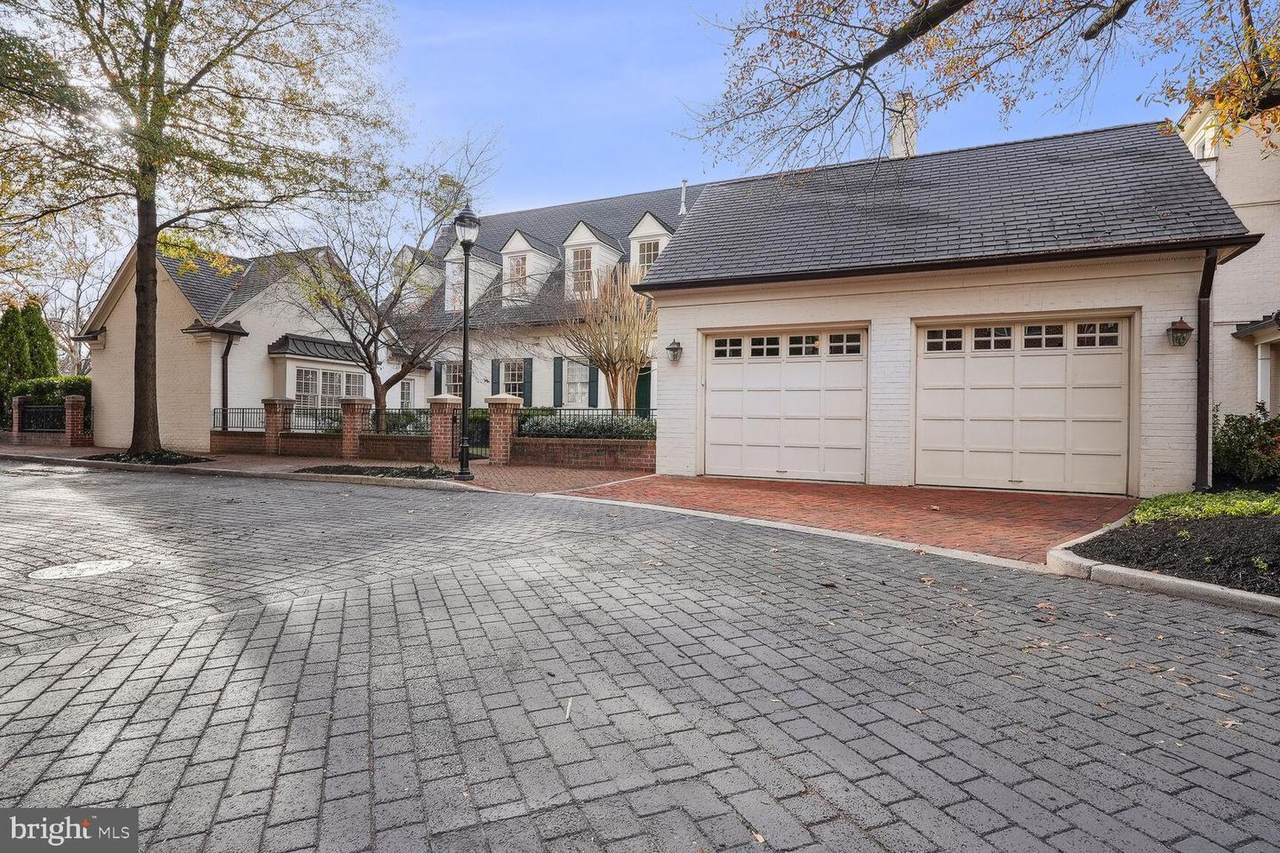 1011 Washington Street - Photo 1