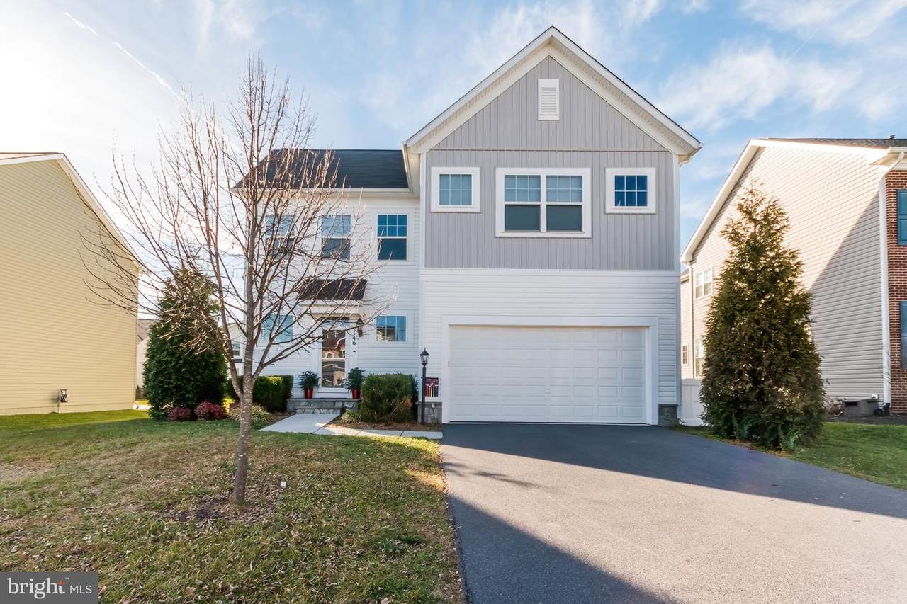 146 Blackford Drive - Photo 1