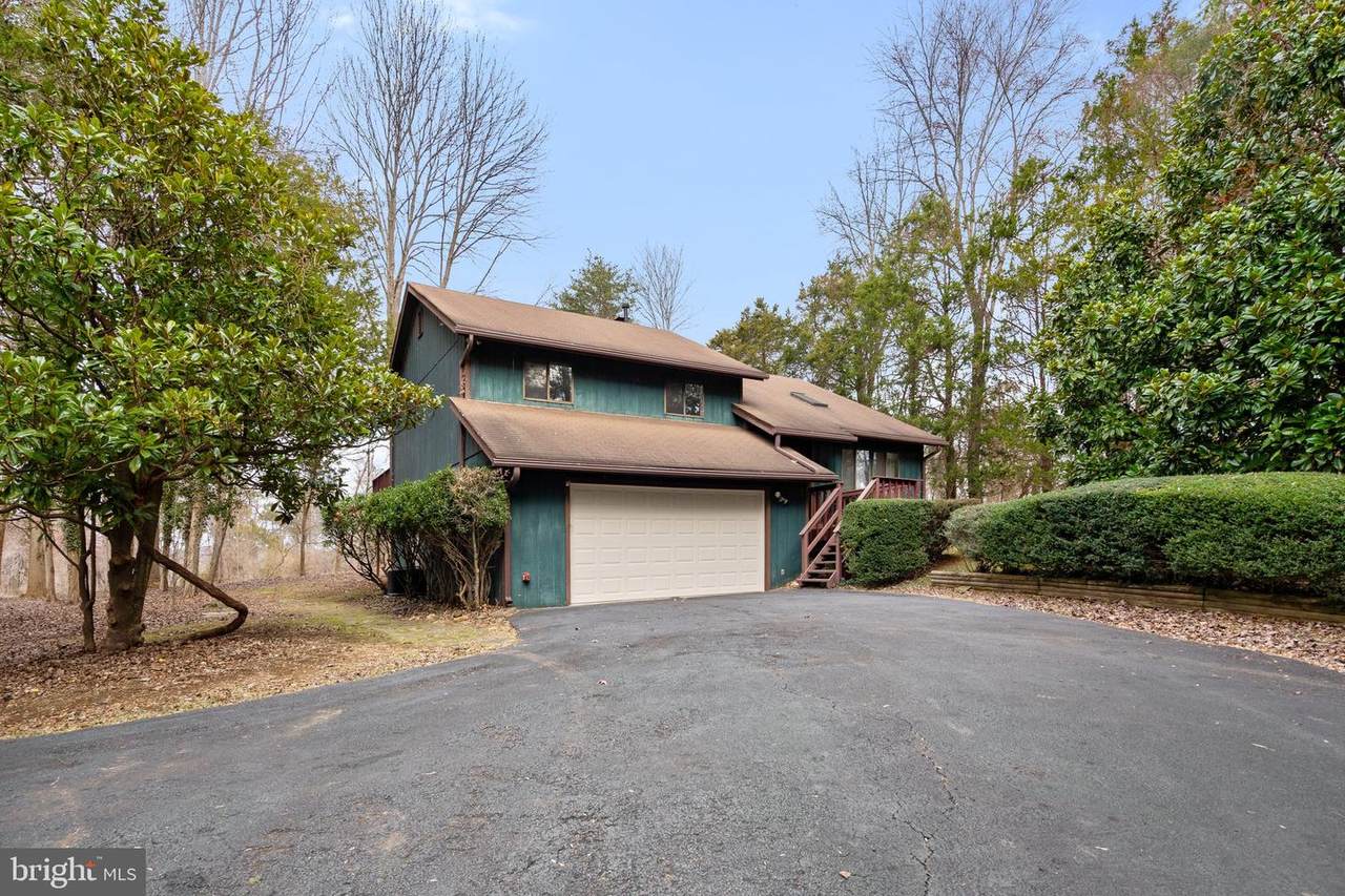 6992 Ivy Hill Drive - Photo 1