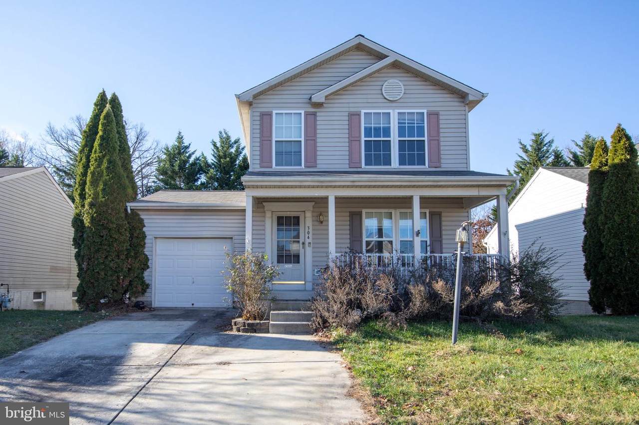 304 Lord Willoughby Way - Photo 1