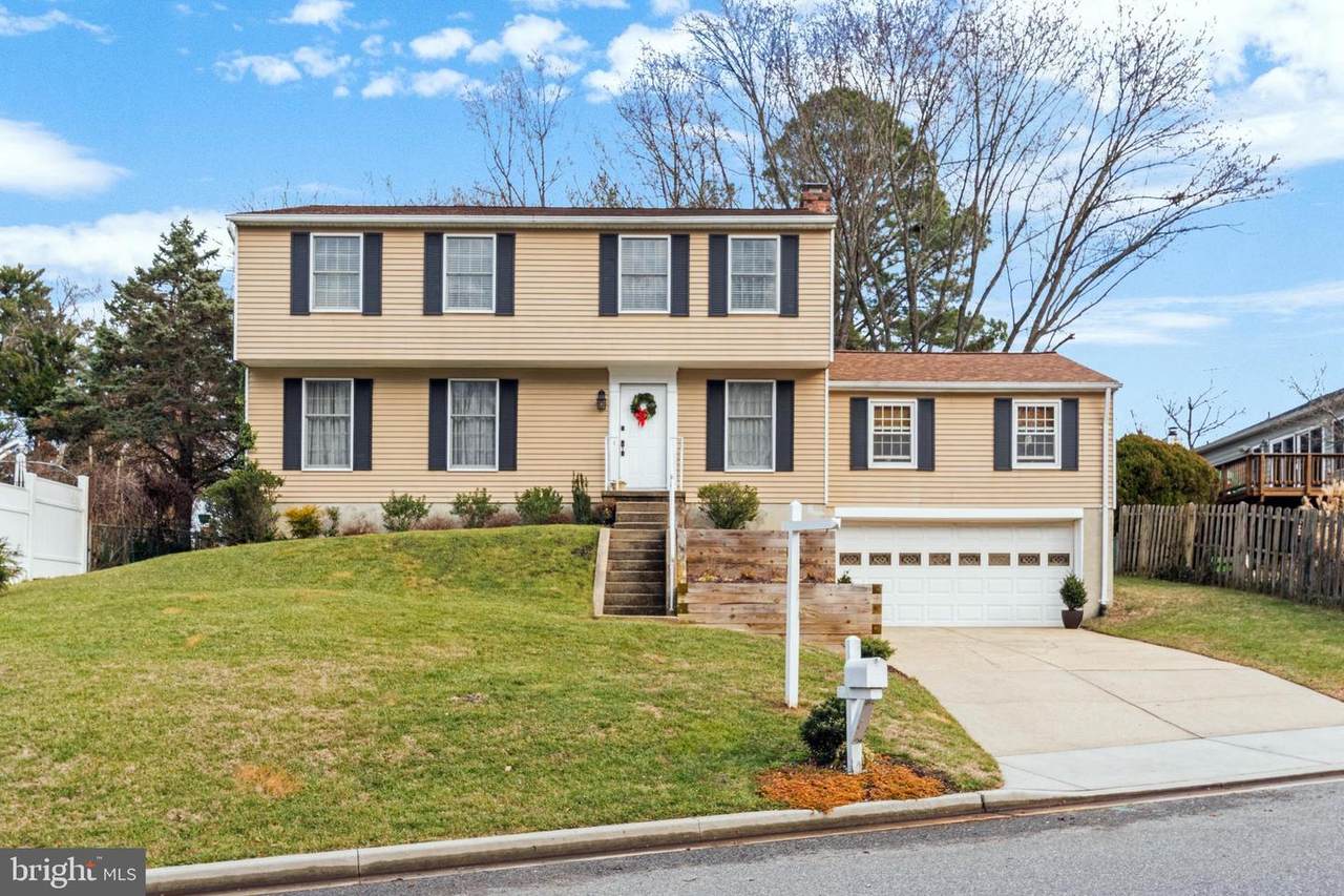 877 Doris Drive - Photo 1