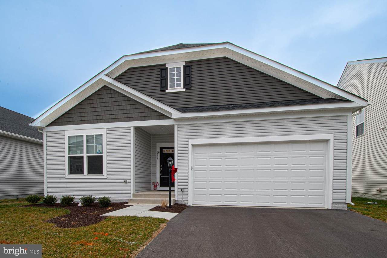 511 Parkland Drive - Photo 1