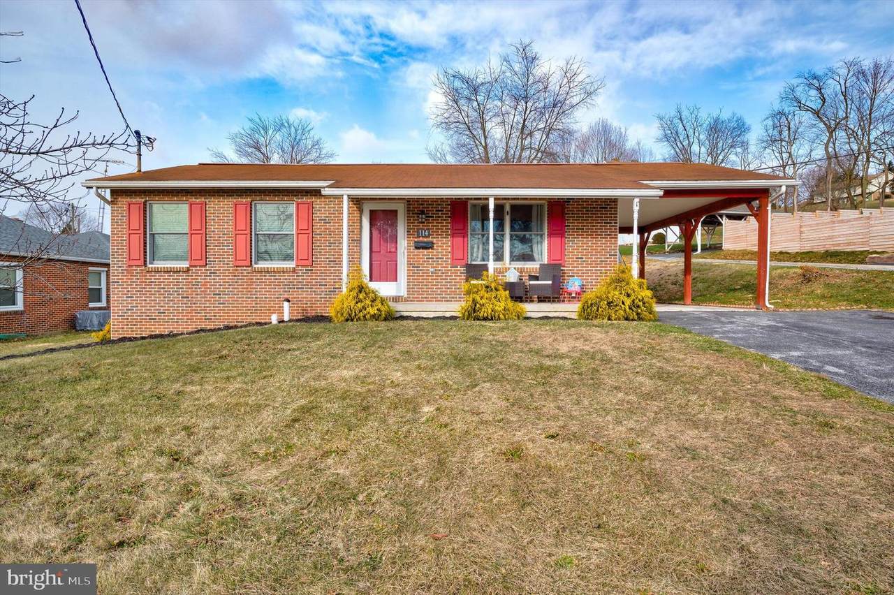 114 Northeast Avenue - Photo 1