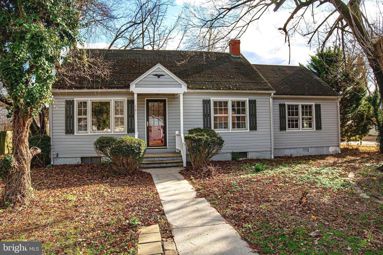 808 Daingerfield Street - Photo 1