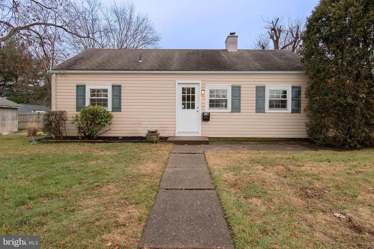 807 Pennsylvania Avenue - Photo 1