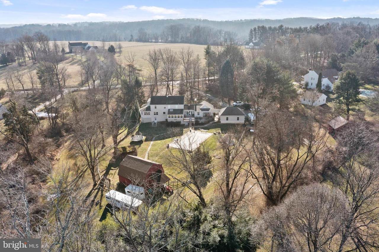 138 Davis - Photo 1