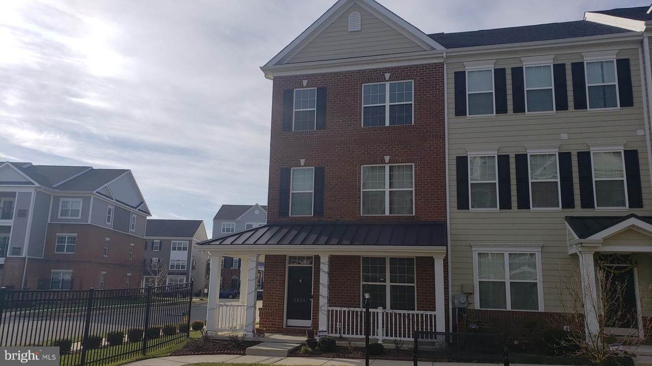 1215 Parish Avenue - Photo 1