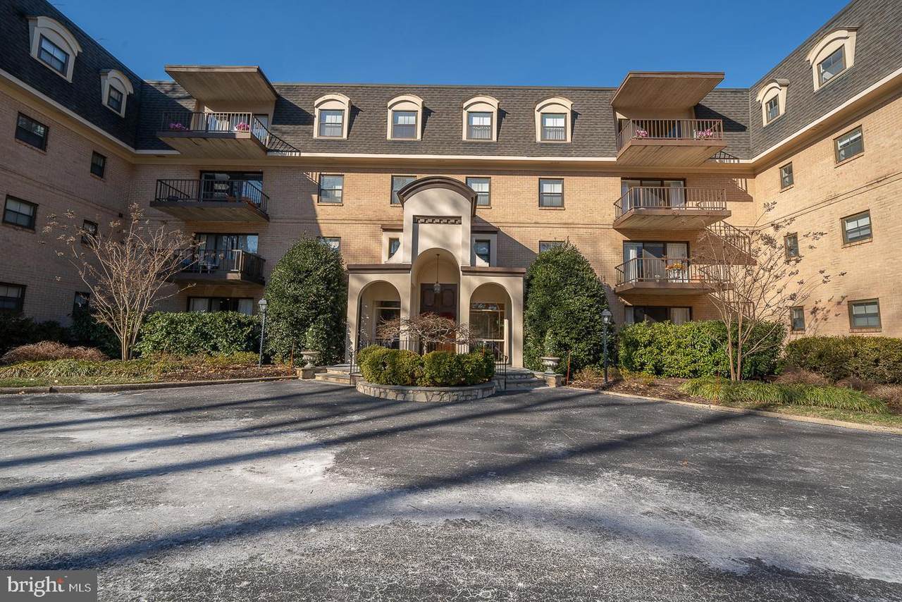 601 Montgomery Avenue - Photo 1
