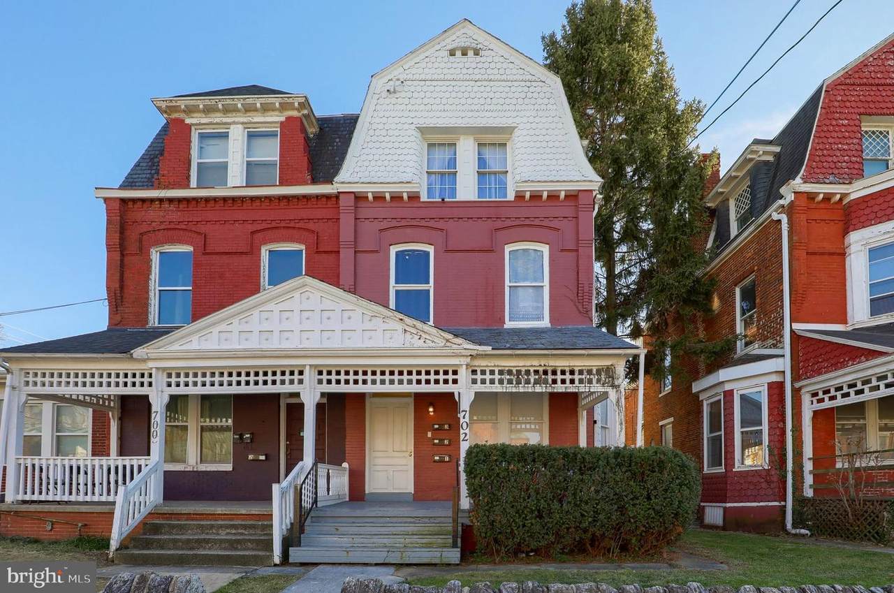 702 King Street - Photo 1