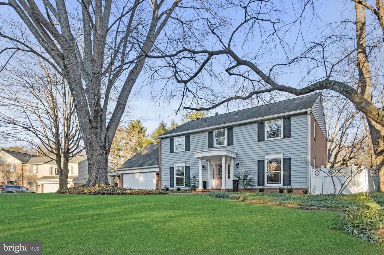 8228 Riding Ridge Place - Photo 1