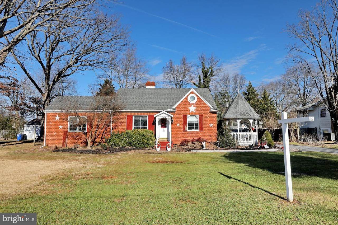 304 Forest Lane - Photo 1