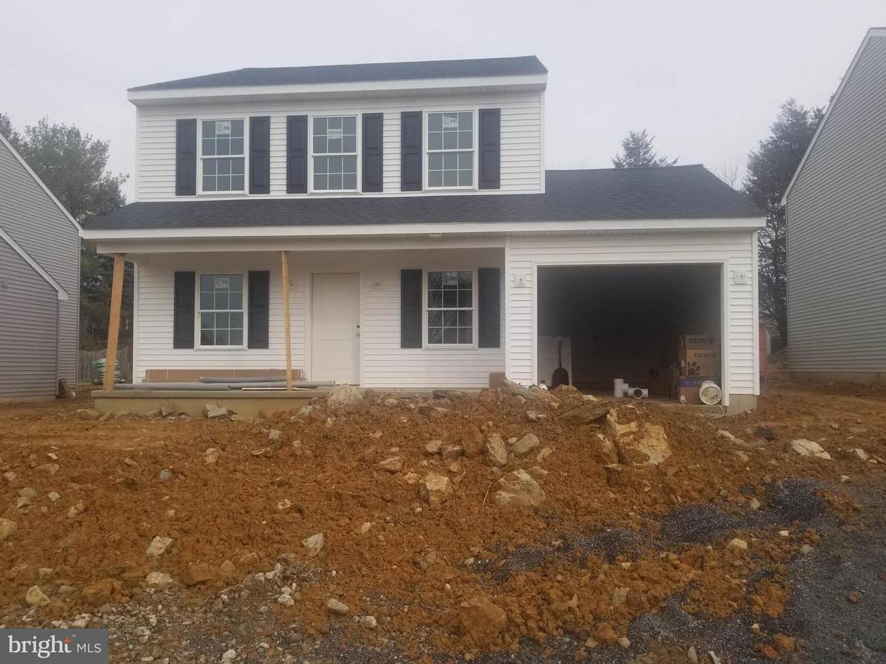 642 Shirley Drive - Photo 1