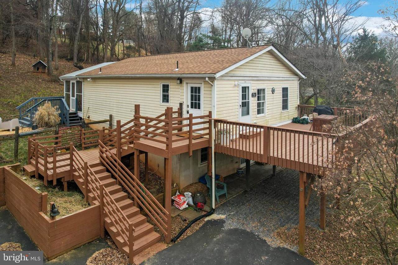 499 Rome Beauty Drive - Photo 1