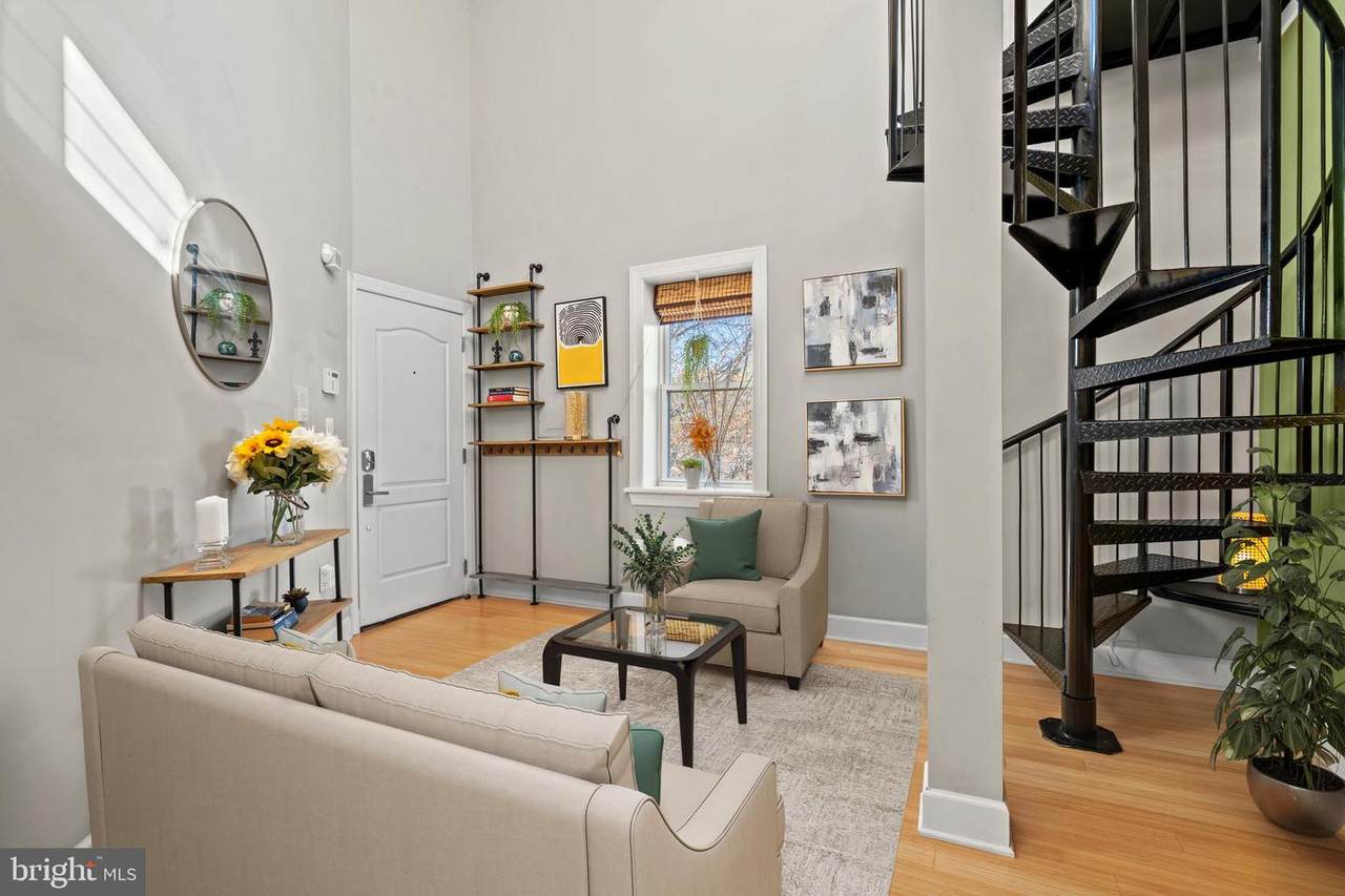 6 Rhode Island Avenue - Photo 1