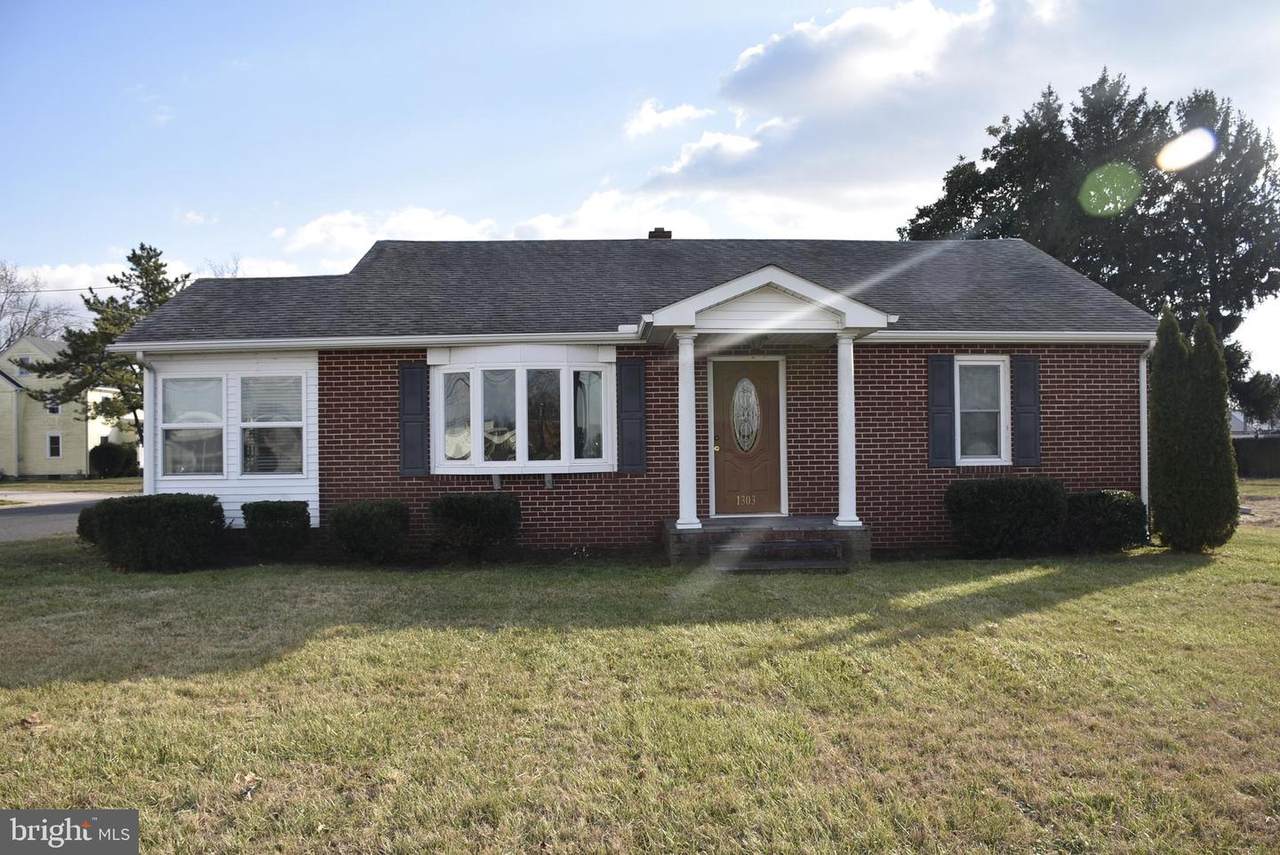 1303 Stein Highway - Photo 1