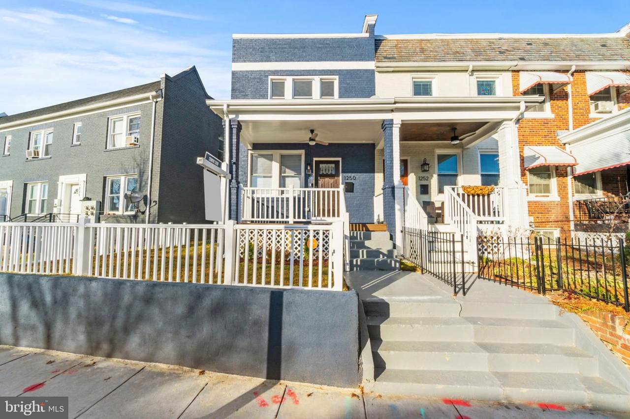 1250 Penn Street - Photo 1