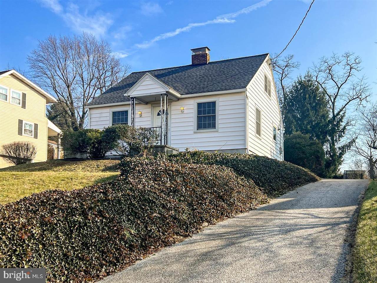 344 Woodland View Drive - Photo 1