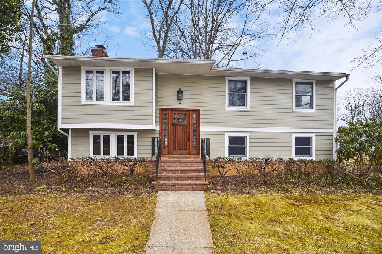 144 Island View Drive - Photo 1