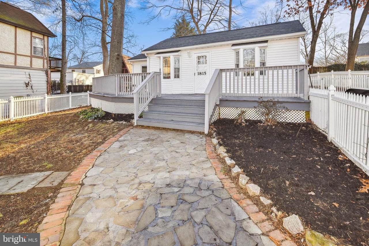 1815 Glenarm Road - Photo 1