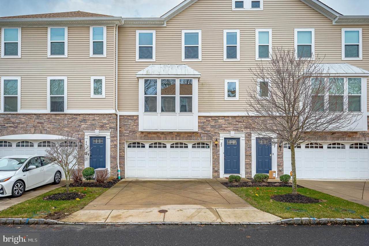 23 Regency Court - Photo 1