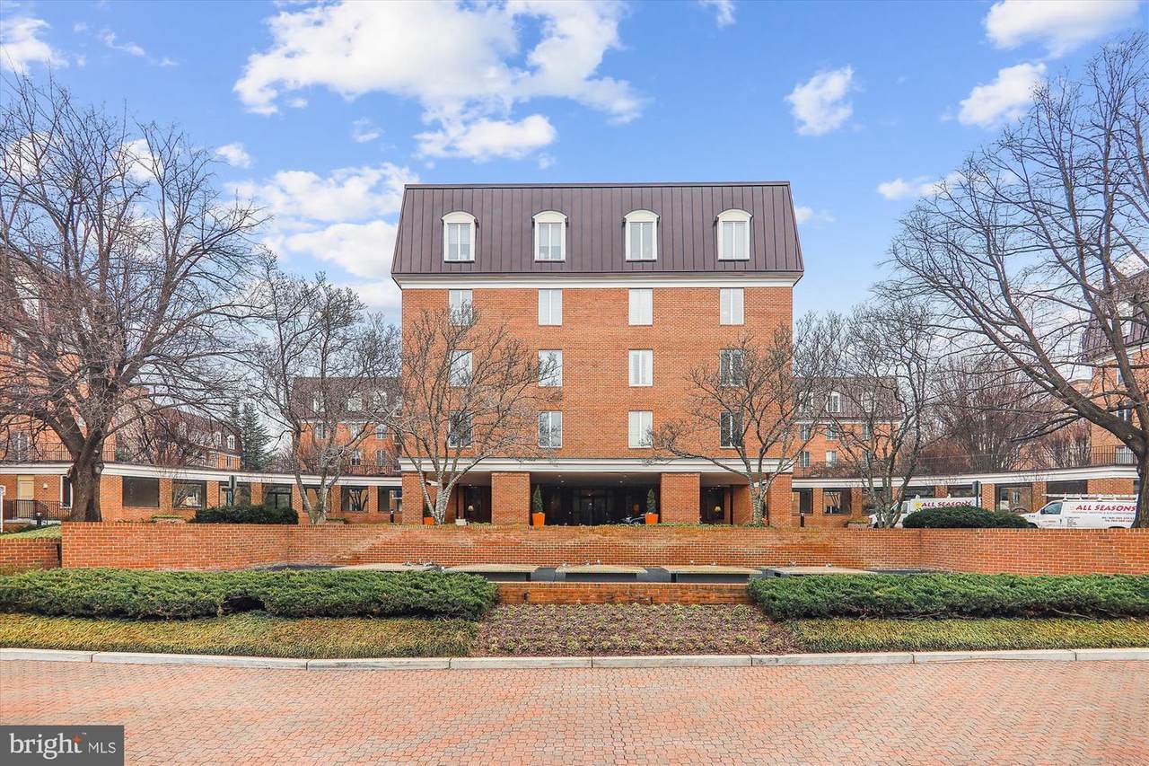 8101 Connecticut Avenue - Photo 1