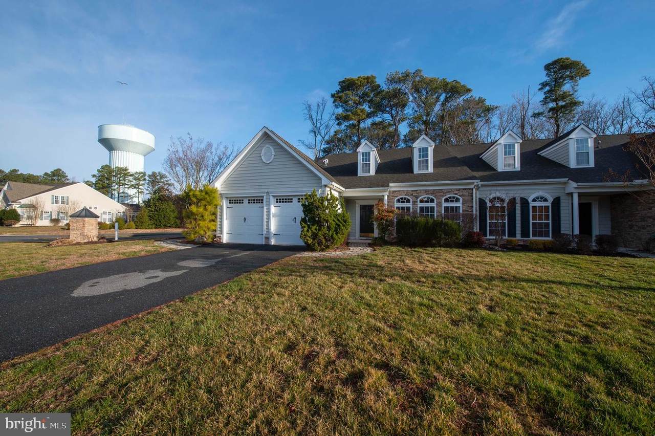 37992 Bayview Cir E - Photo 1