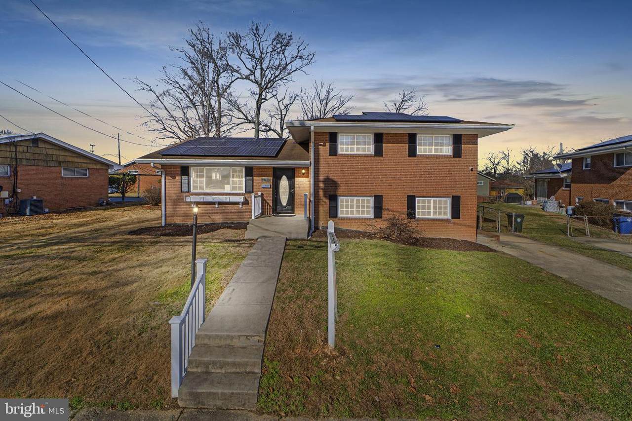 7502 Kipling Parkway - Photo 1